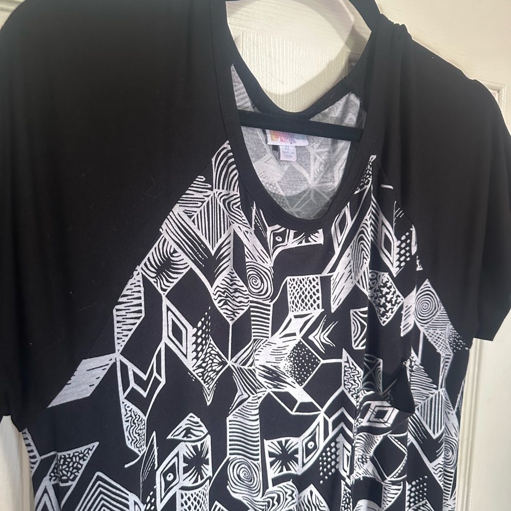 LuLaRoe Monochrome Geometric Dress